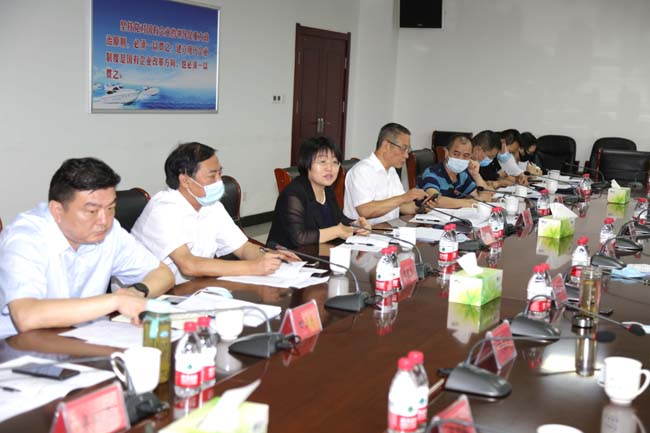 洛陽(yáng)市人大常委會(huì)副主任雷雪芹等一行到萬(wàn)基開展“萬(wàn)人助萬(wàn)企”調(diào)研活動(dòng)