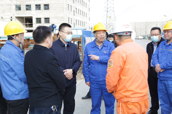 新安縣委副書記、縣長王智一行調(diào)研萬基控股集團項目建設(shè)進(jìn)度