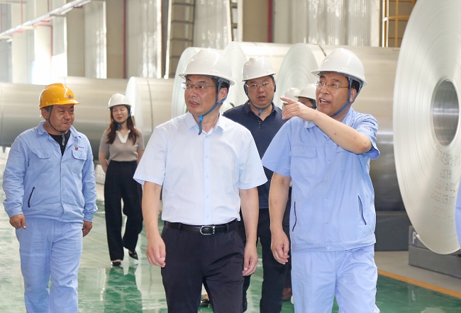 國晟集團黨委副書記、總經理陳增仁一行到萬基控股集團調研