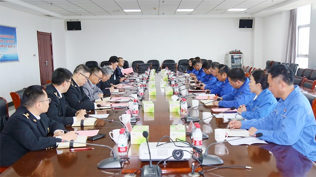 洛陽海關(guān)關(guān)長(zhǎng)周奕豐帶隊(duì)到萬基控股集團(tuán)指導(dǎo)外貿(mào)工作