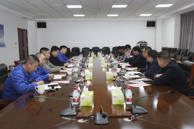 新疆建設(shè)兵團(tuán)第十三師新星市黨委副書記、師長劉文勝一行到萬基控股集團(tuán)調(diào)研