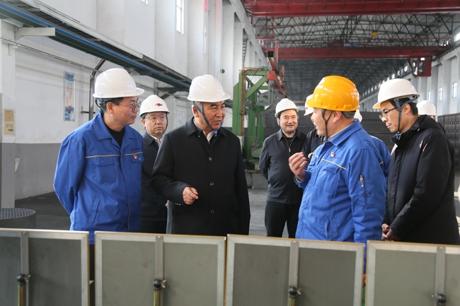 青海省委常委、海東市委書記烏拉孜別克·熱蘇力汗一行到萬基控股集團調(diào)研